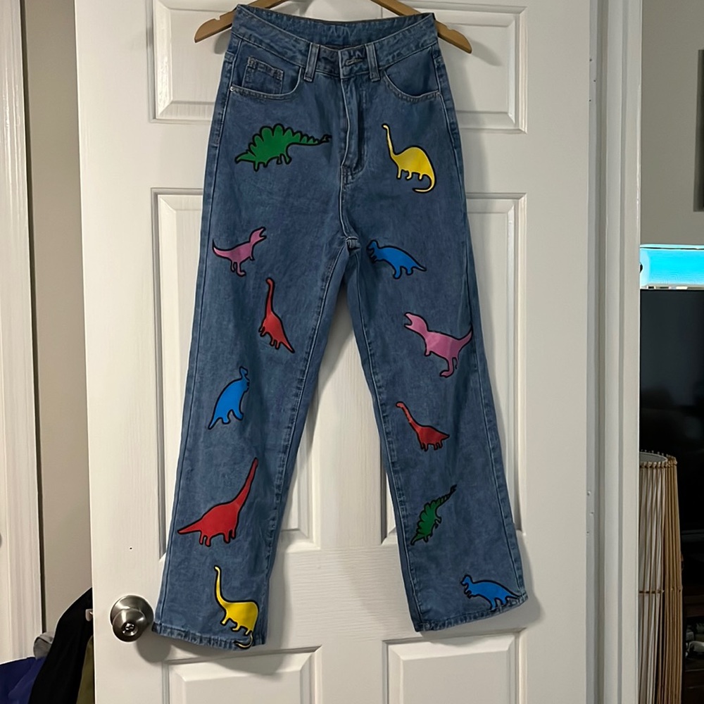 DINO JEANS!!